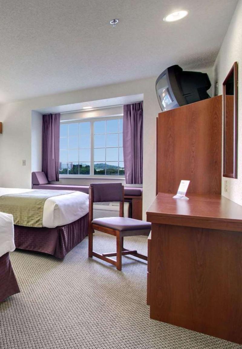 Microtel Inn & Suites By Wyndham Bridgeport Extérieur photo